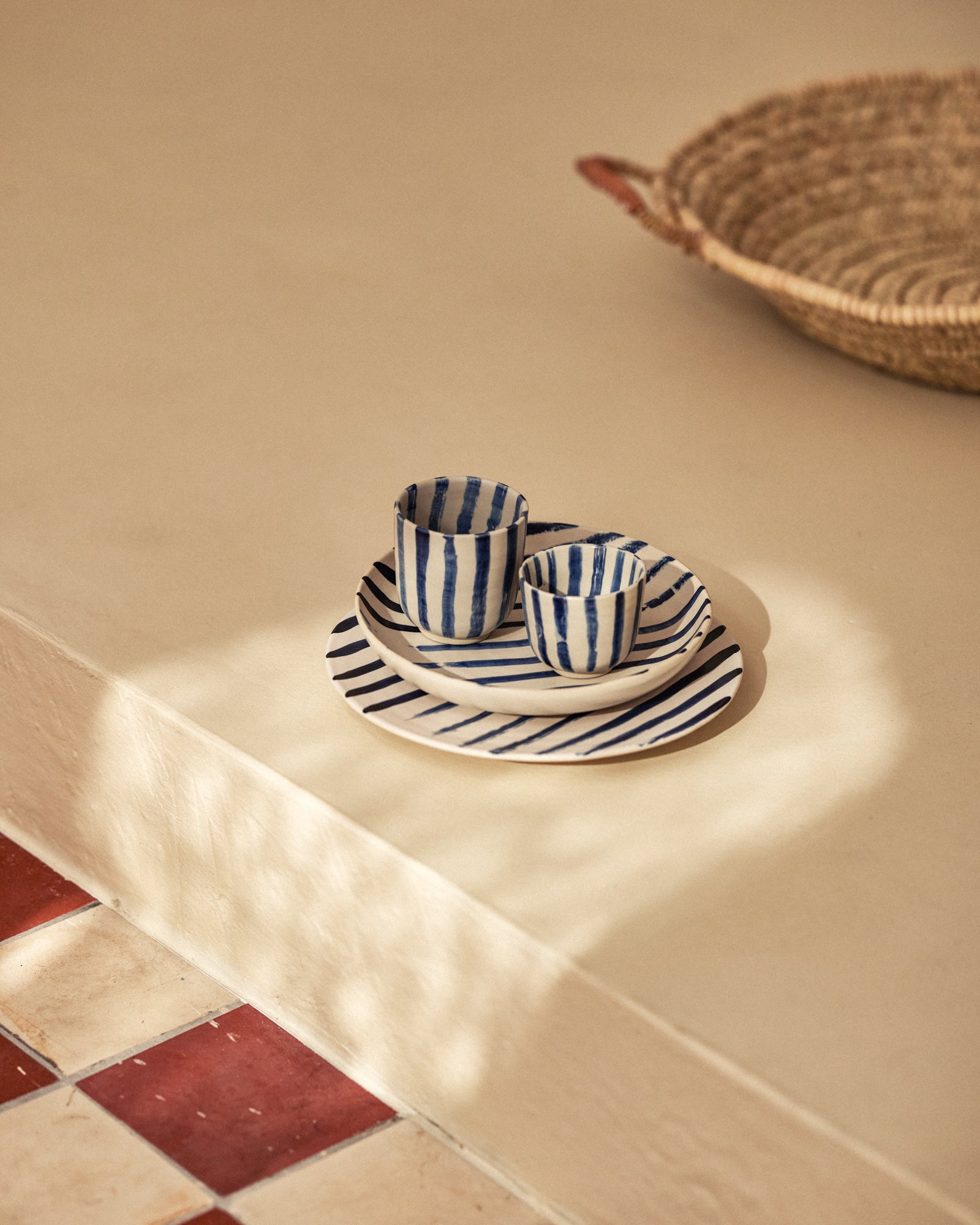 #farbe_blau-weiß-gestreift